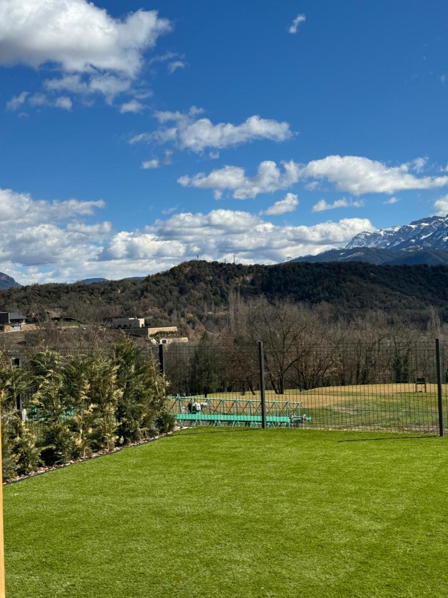 De Lujo En Alt Urgell, Pirineos. Hébergement de vacances Aravell